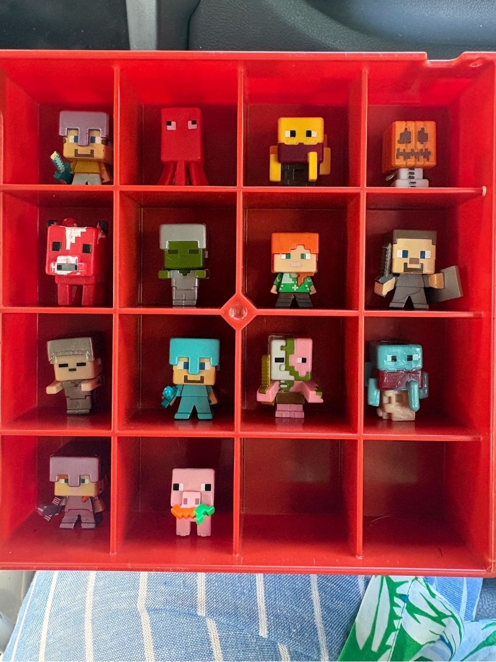 Lot of 30+ Minecraft Mini Figures Creeper, Ghast,Piglin,Steve Alex,Mobs & Animal
